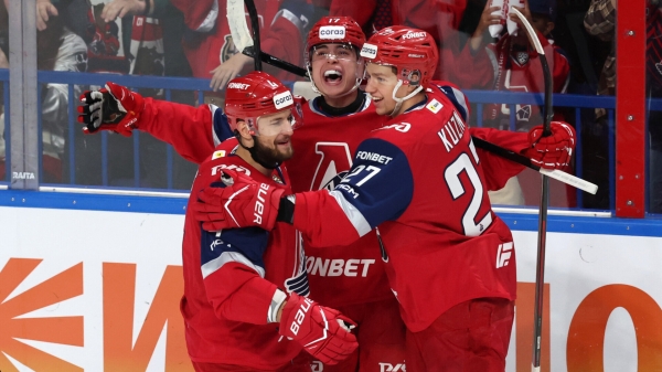 Чемпион КХЛ &laquo;Локомотив&raquo; начал новый сезон с уверенной победы над &laquo;Трактором&raquo;